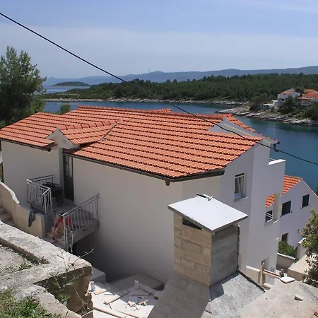 Basina 8754a Διαμέρισμα *